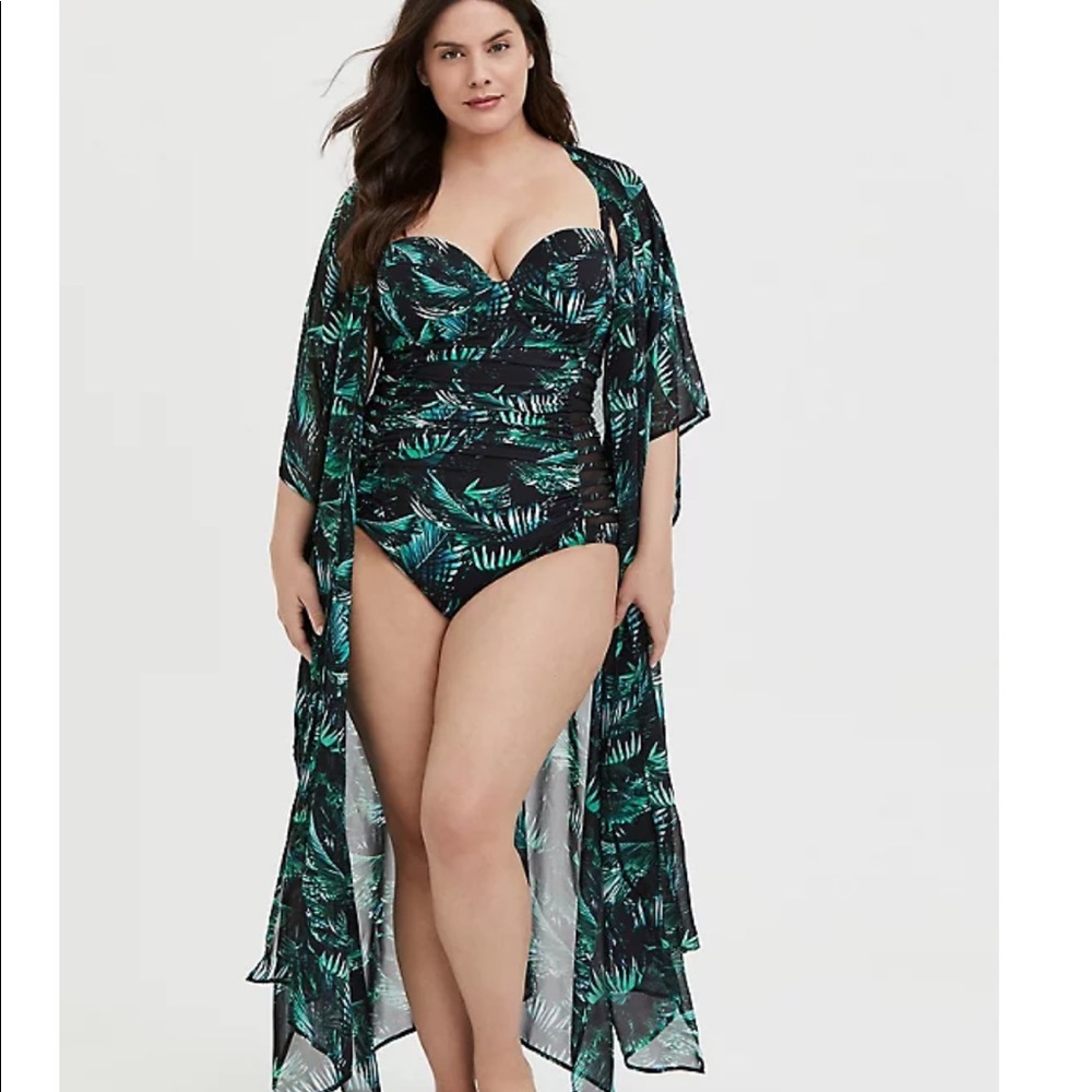 ISO THIS Bathing suit and coverup